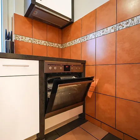 Easysuites בית אירוח *