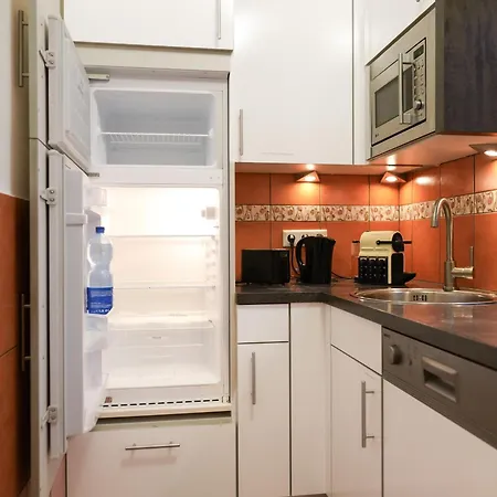 Easysuites Privatunterkunft *